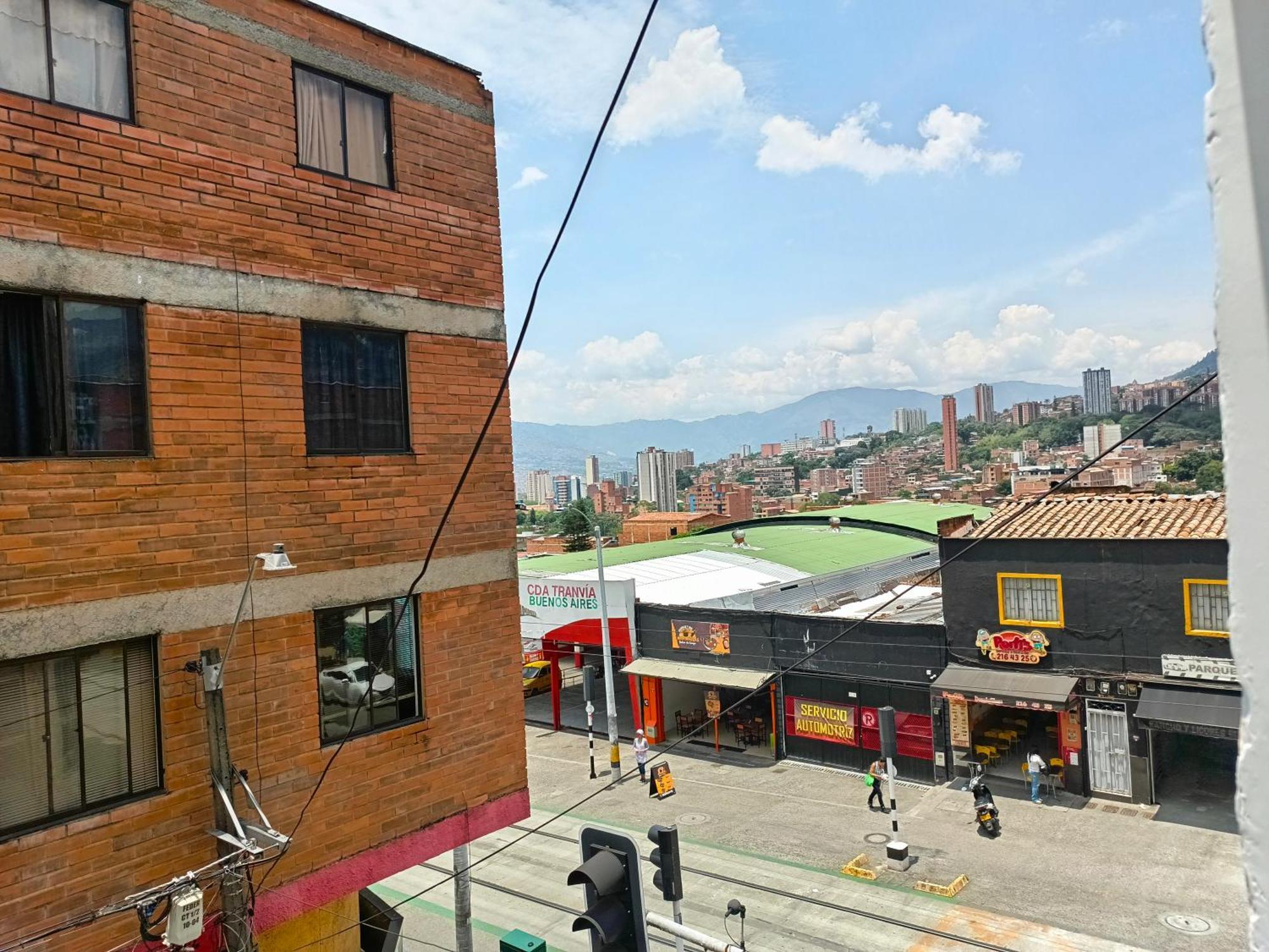 Hotel Buenos Aires Central Medellín Exteriör bild