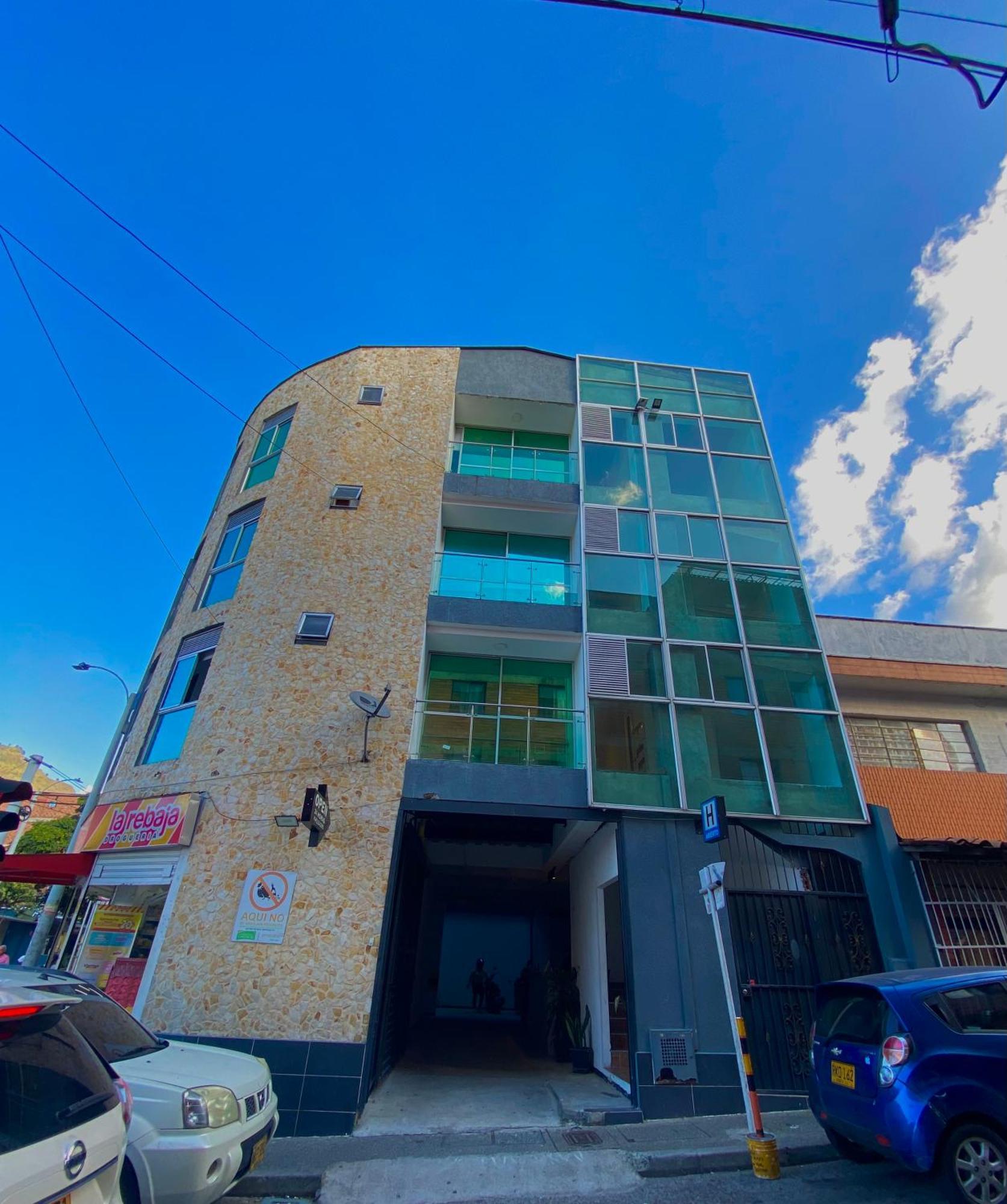 Hotel Buenos Aires Central Medellín Exteriör bild