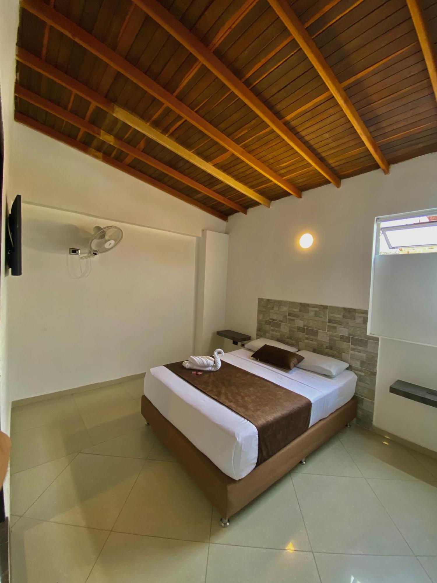 Hotel Buenos Aires Central Medellín Exteriör bild